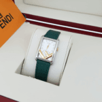 ⁦فندي الموديل المستطيل بسير جلد⁩ - الصورة ⁦2⁩