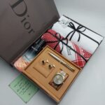 ⁦طقم ديور⁩ - الصورة ⁦3⁩