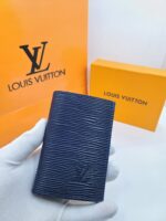 محافظ LV - الصورة 4