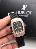 ⁦هوبلت موديل بإطار مرصع⁩ - الصورة ⁦3⁩