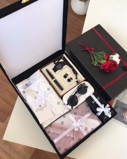 بوكس فخمه من جيفنشي